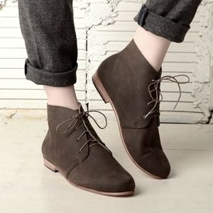 Nisolo Brown Handmade Harper Chukka Leather Ankle Boots